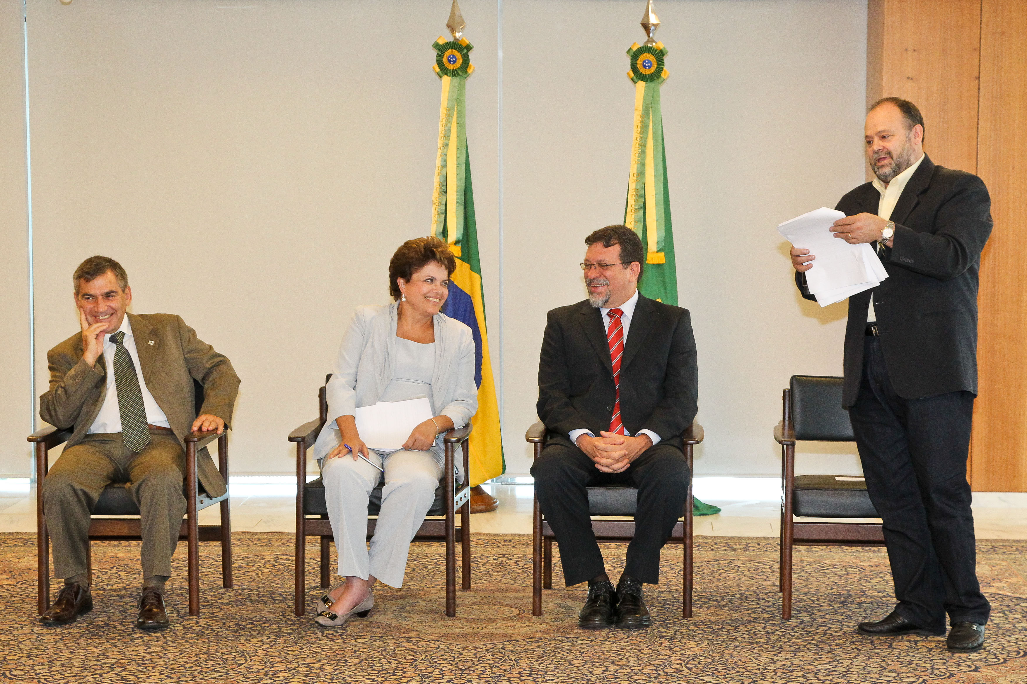 Dilma durante encontro com represe​ntantes Contag 1