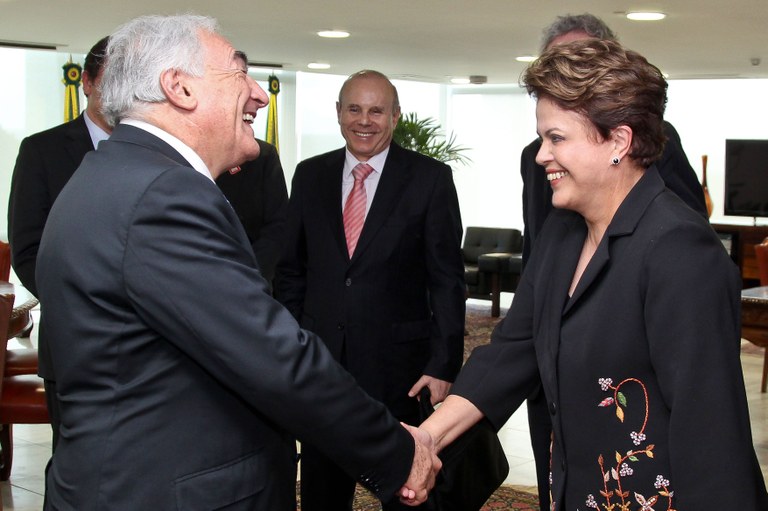  Dilma cumprimenta Dominique Strauss-Kahn
