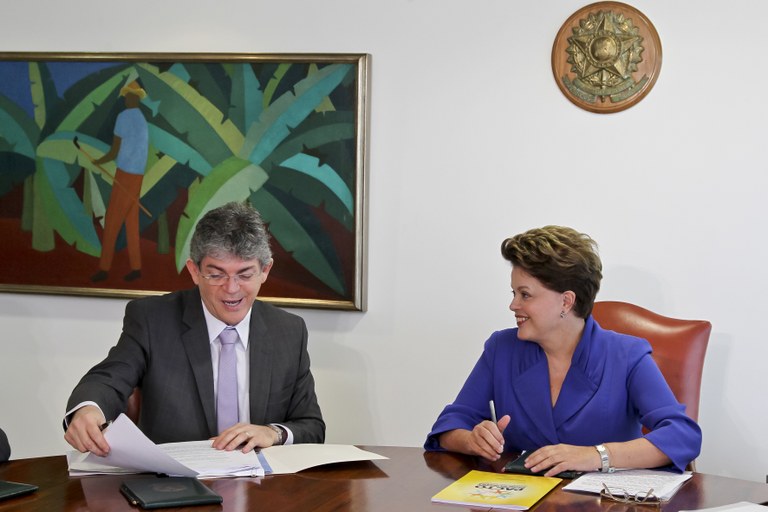 Presidenta Dilma e o governador da Paraíba, Ricardo Coutinho, durante encontro 2
