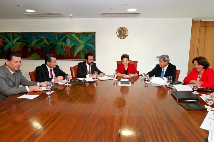 Dilma Rousseff em encontro com governadores dos estados integrantes da região Centro-Oeste 3