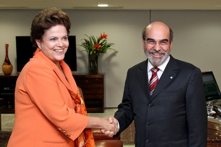 Dilma Rousseff e José Grazian durante encontro 2 Dilma Rousseff e José Grazian durante encontro 2