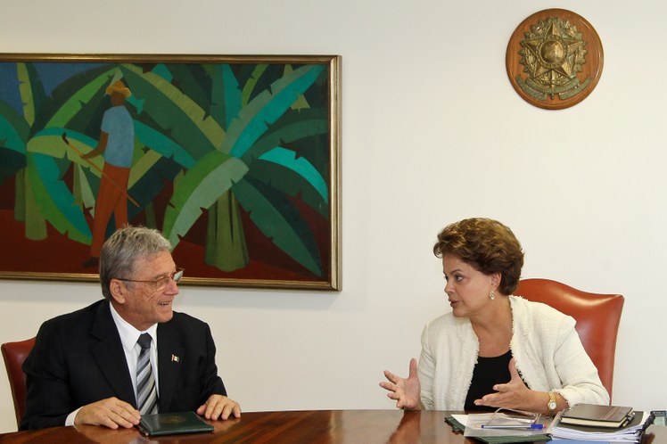 Dilma conversa com o governador de Alagoas, Teotônio Vilela Filho, no Palácio do Planalto