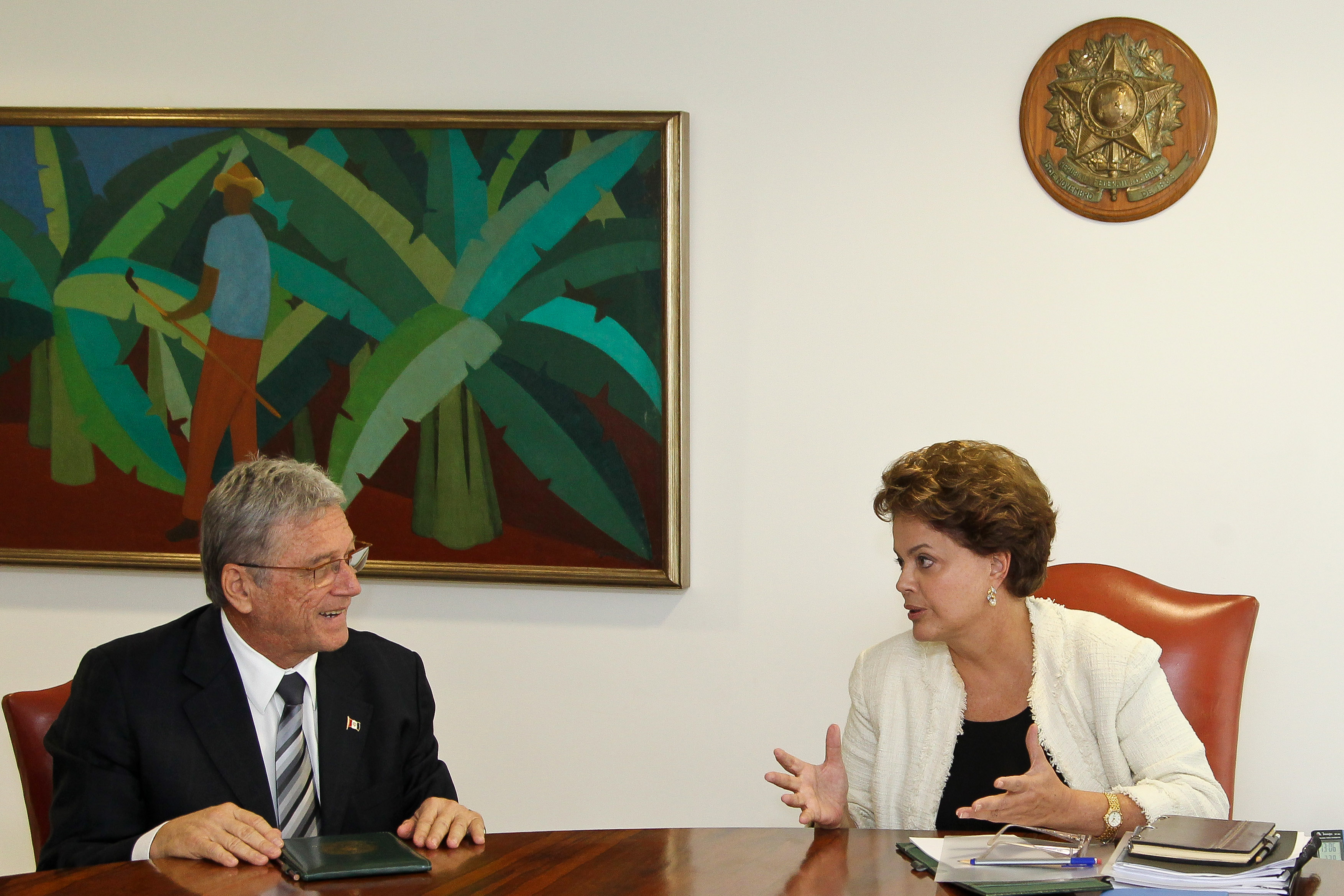 Dilma conversa com o governador de Alagoas, Teotônio Vilela Filho, no Palácio do Planalto