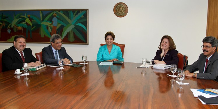 Dilma recebe governador de Sergipe, Marcelo Déda, e governador em exercício do Ceará, Domingos Gomes de Aguiar Filho 2