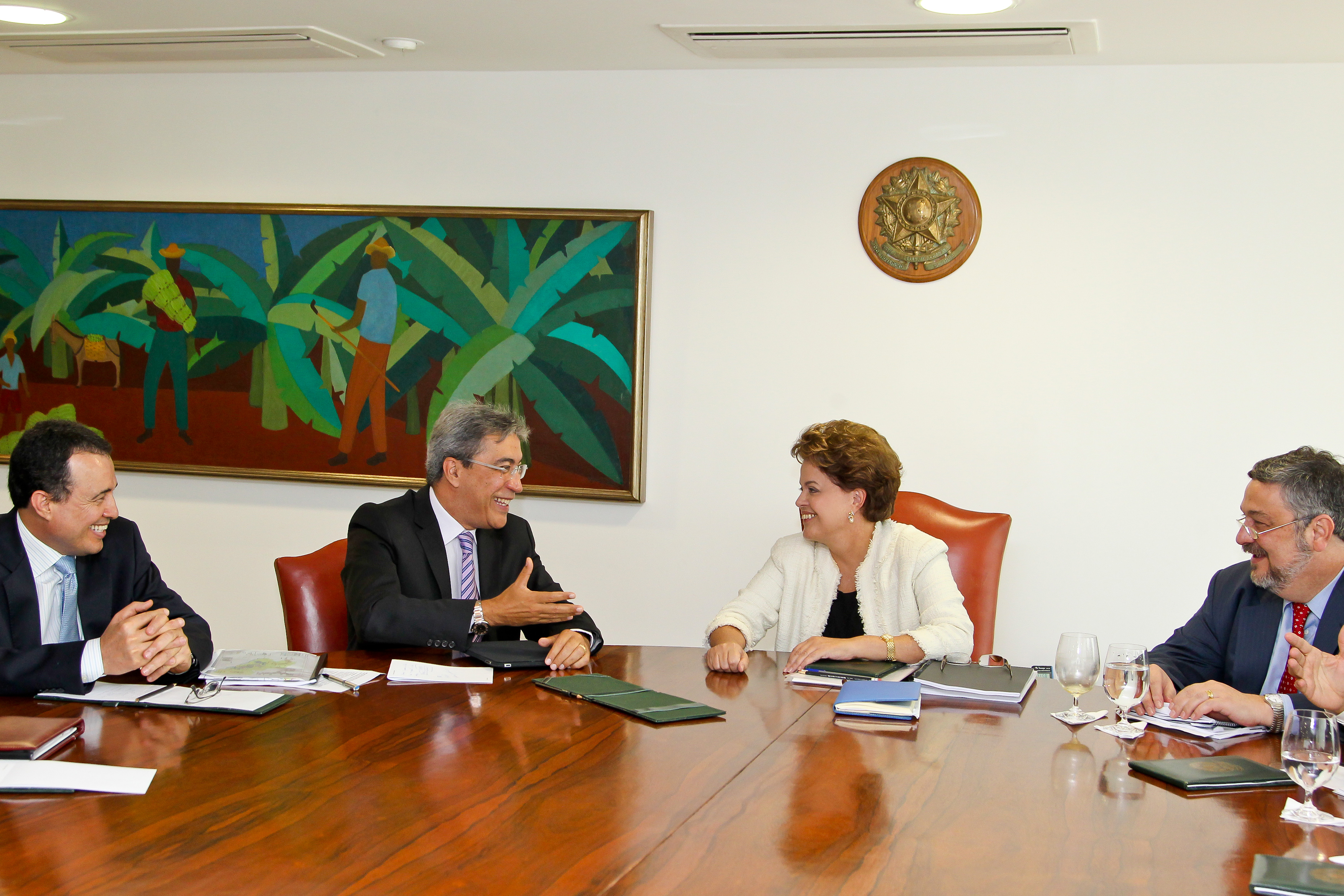 Dilma Rousseff recebe o governador de Sergipe, Marcelo Déda, no Palácio do Planalto