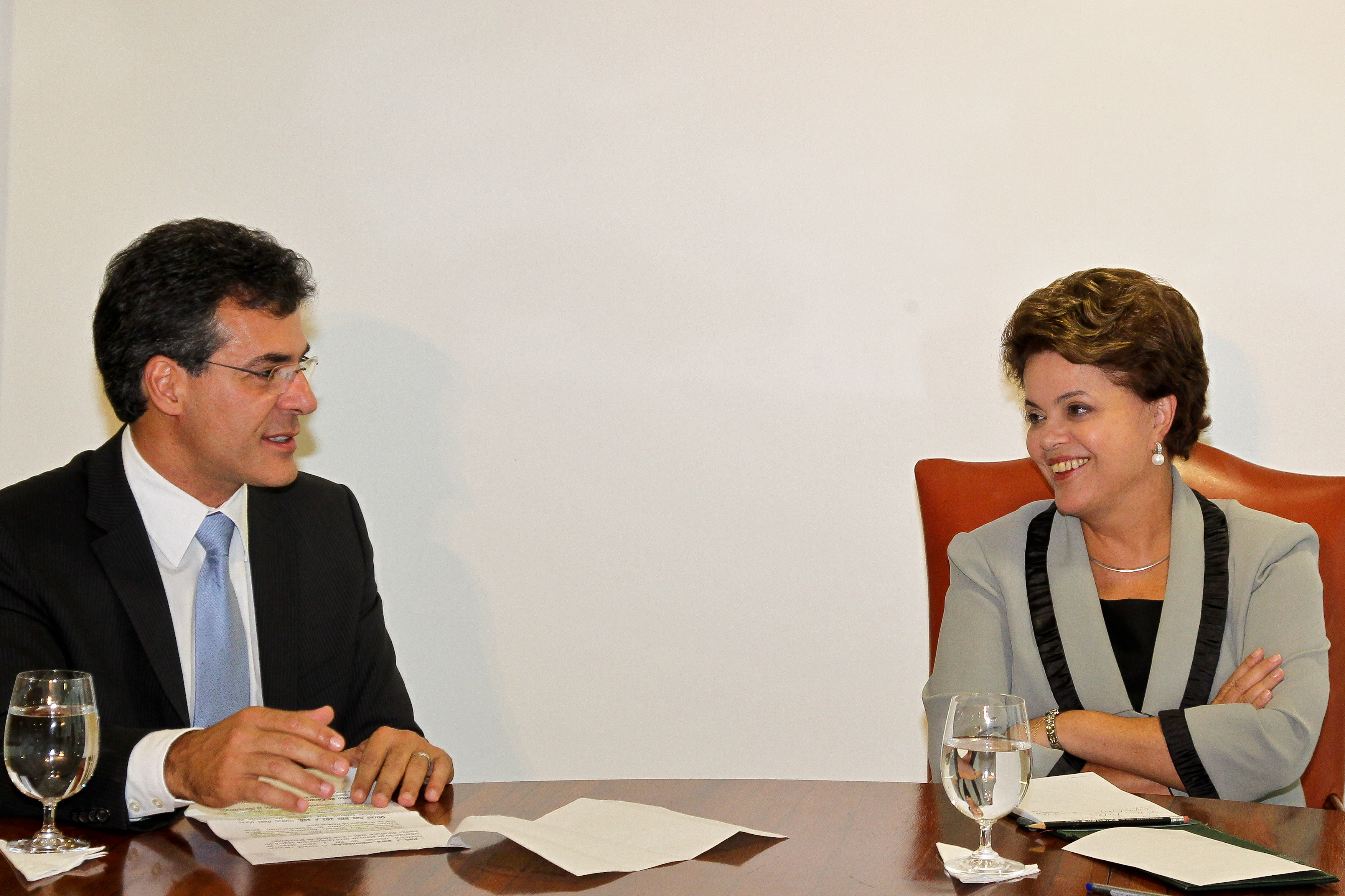 Dilma Rousseff em encontro com o governador do Paraná, Beto Richa, no Palácio do Planalto 1