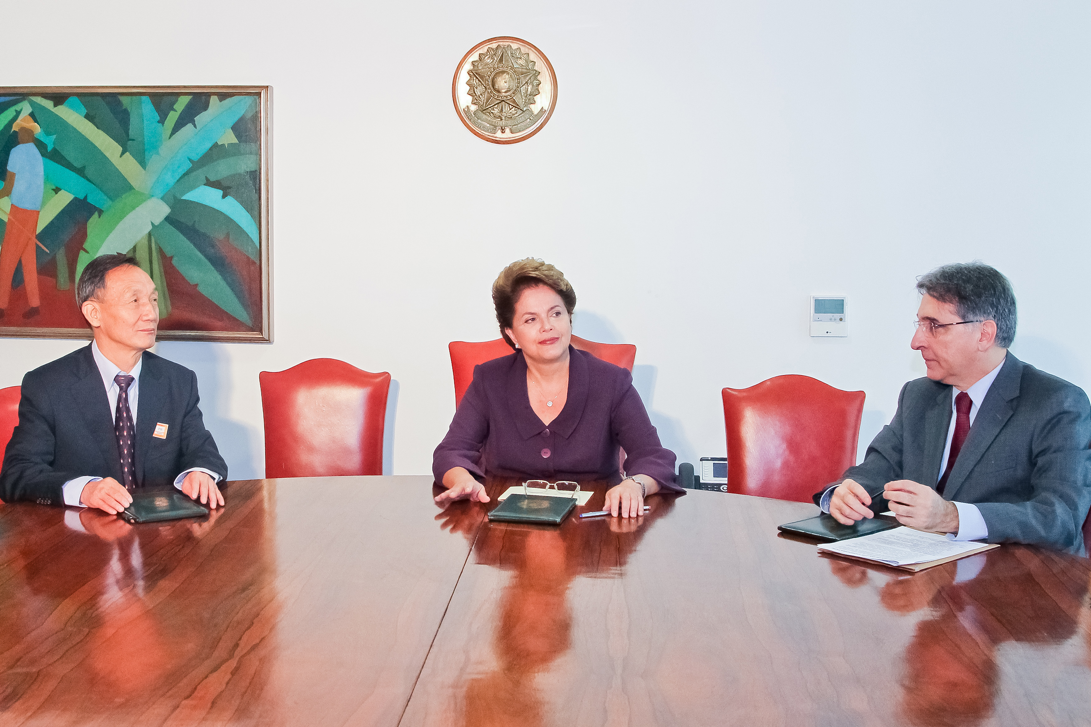 Dilma Rousseff e o presidente da ZTE Corporation, Hou Weigui 1