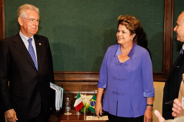 Encontro com o presidente do Conselho de Ministros da República italiana, Mario Monti