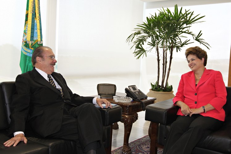 Presidenta Dilma Rousseff recebe presidente do Senado Federal, José Sarney 2