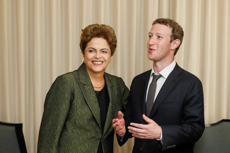 Presidente do Facebook, Mark Zuckerberg - 02