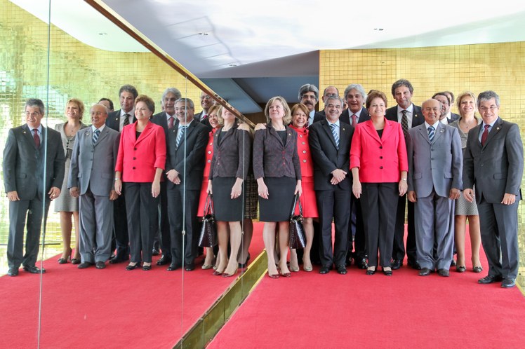 Dilma recebe senadores do PT 6