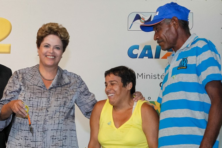 Cerimônia de entrega de 720 unidades habitacionais do Residencial Vista Alegre I e II, do Programa Minha Casa Minha Vida - 03