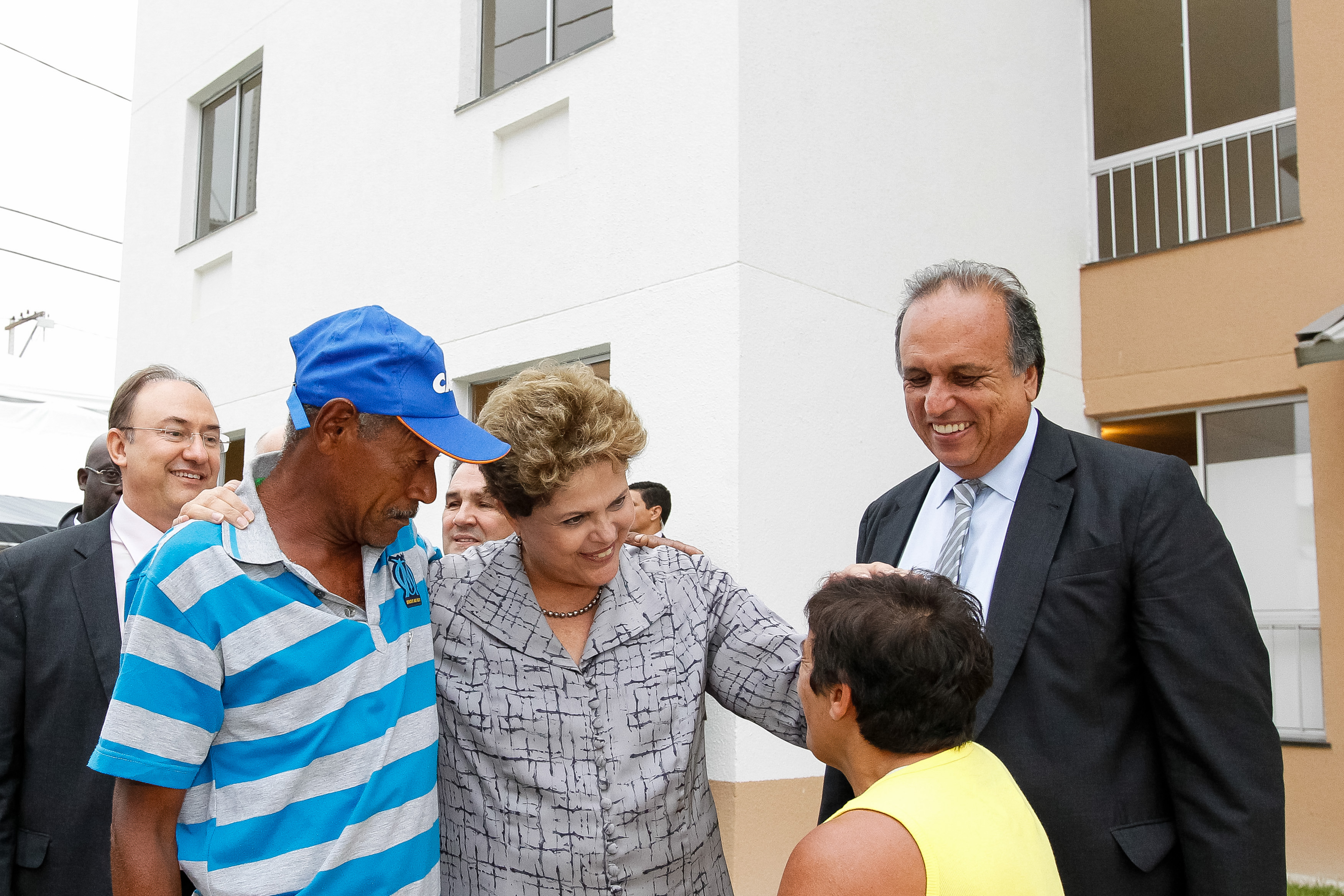 Cerimônia de entrega de 720 unidades habitacionais do Residencial Vista Alegre I e II, do Programa Minha Casa Minha Vida - 01