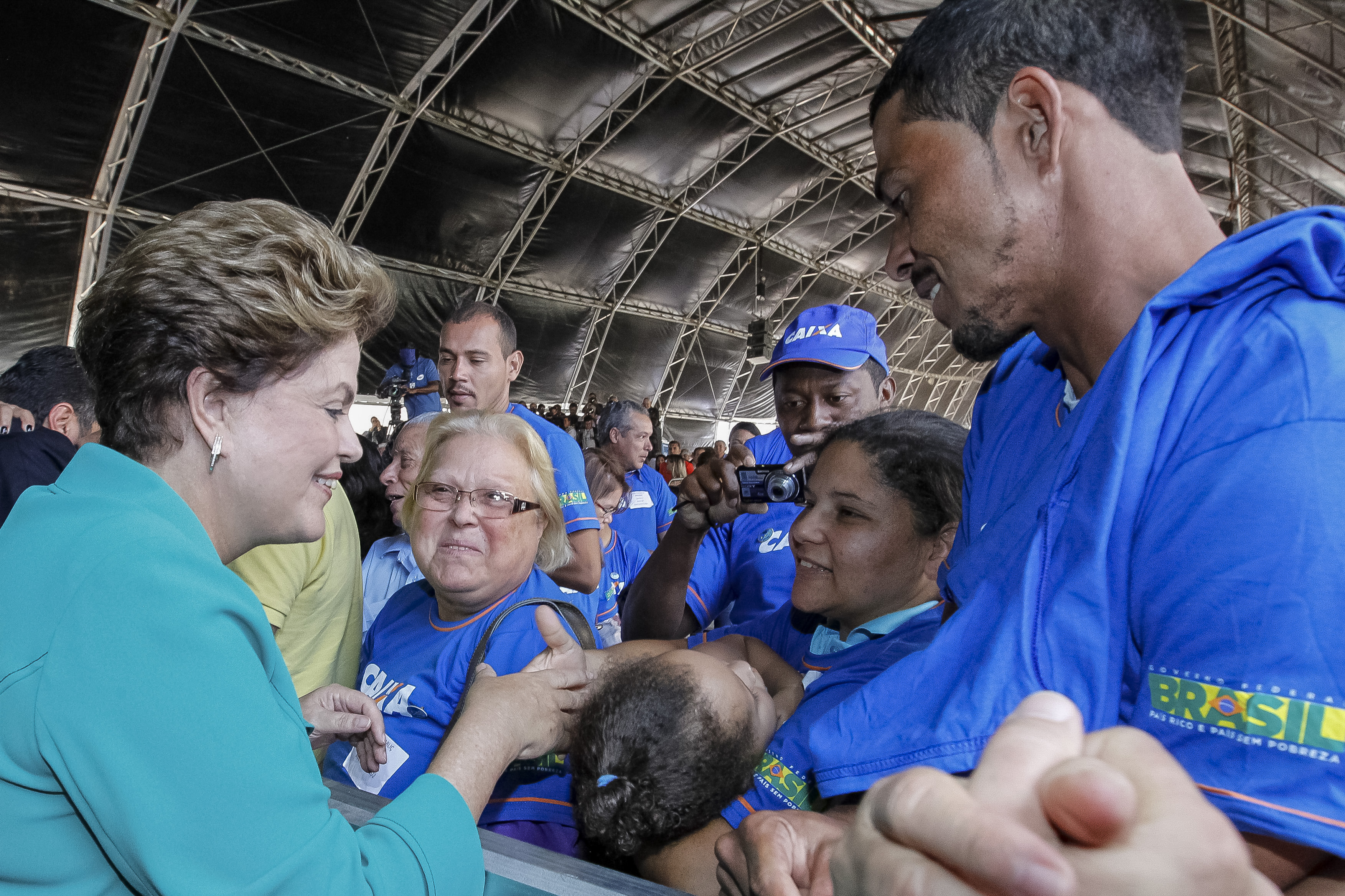 Entrega simultânea de 5.460 unidades habitacionais do programa Minha Casa Minha Vida - 012