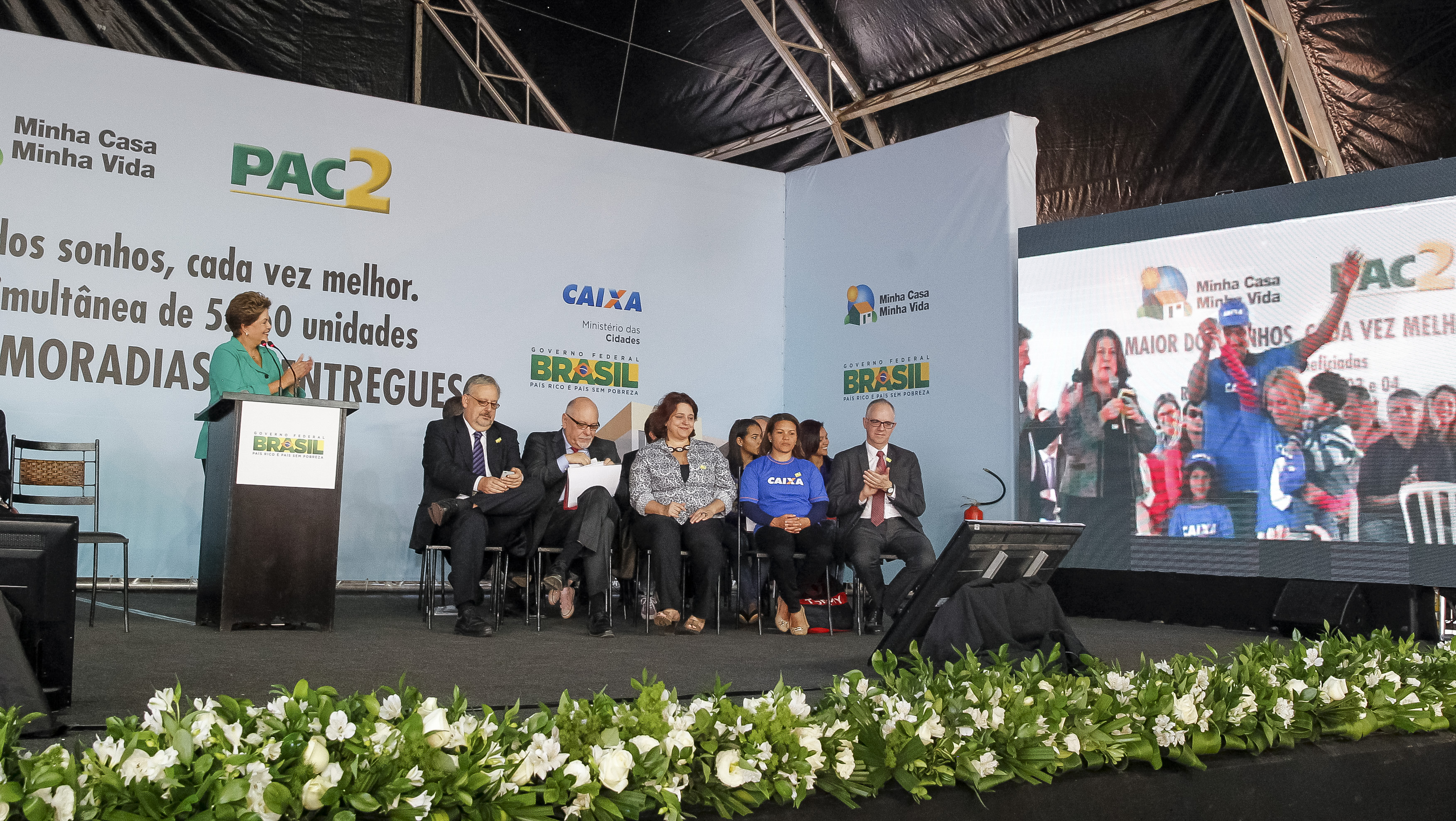 Entrega simultânea de 5.460 unidades habitacionais do programa Minha Casa Minha Vida - 010