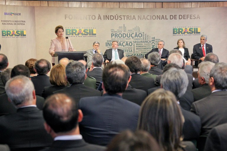 Fomento à Indústria Nacional de Defesa 4