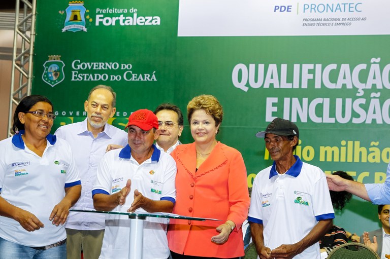 Formatura de 2.400 alunos do Pronatec/BSM - 01