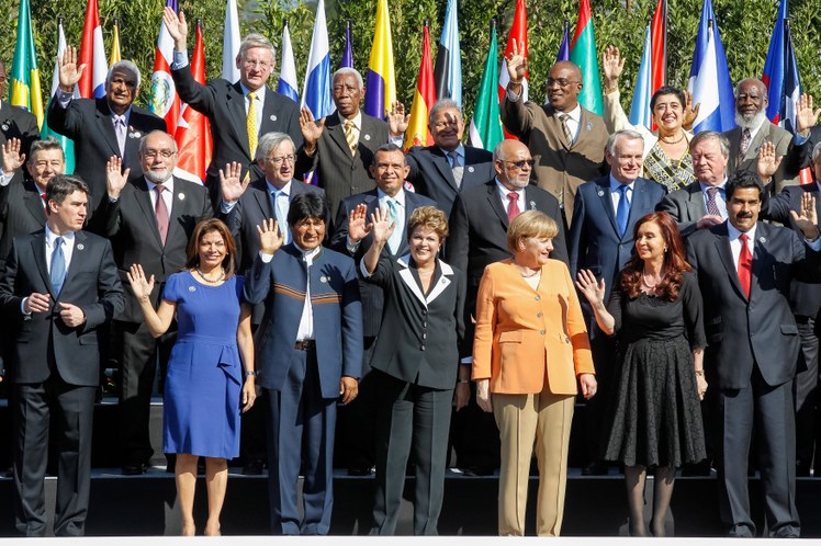 Foto Oficial da  I Cúpula CELAC-União Europeia - 03