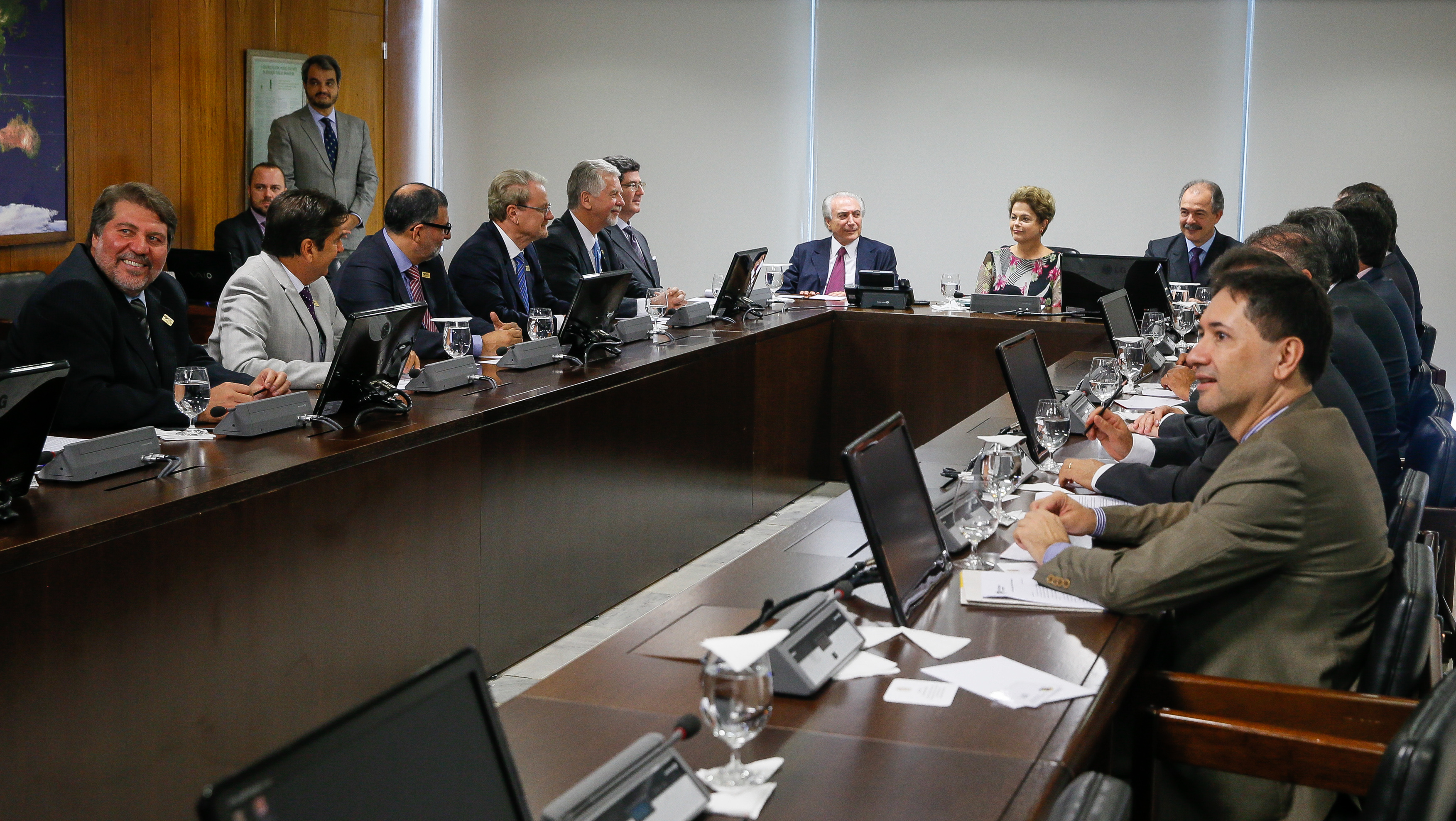 Frente Nacional de Prefeitos e Representantes do III Encontro dos Municípios com o Desenvolvimento Sustentável - 08