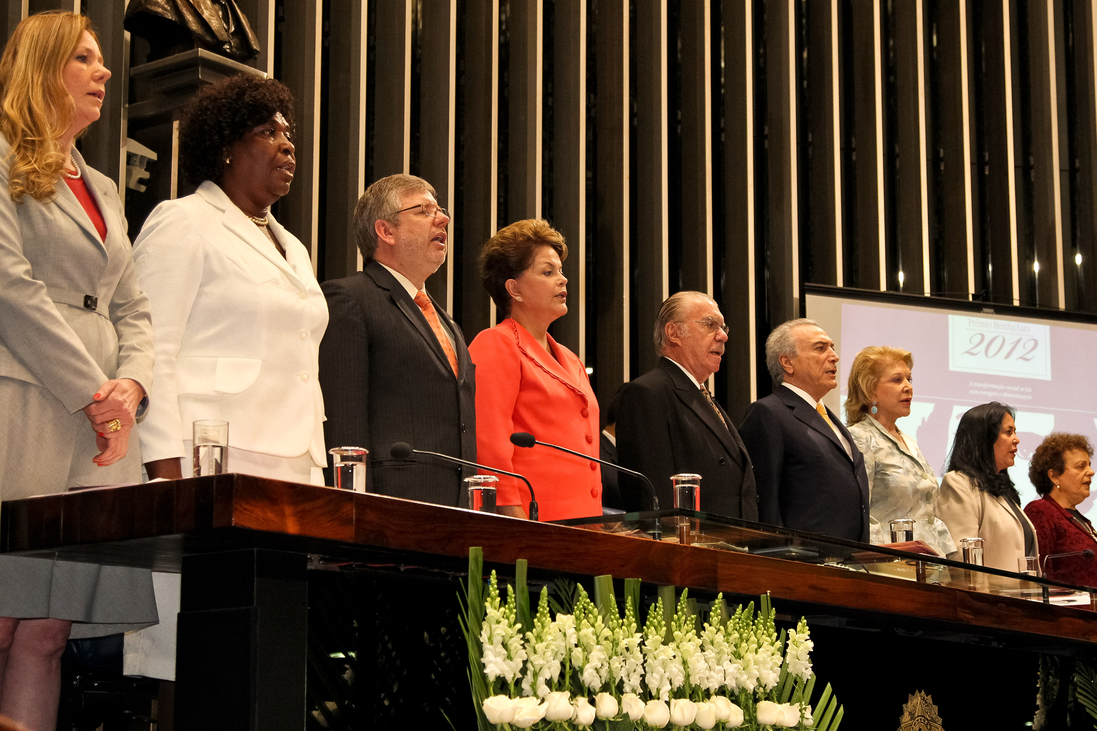 Homenagem ao Dia Internacional da Mulher - 01
