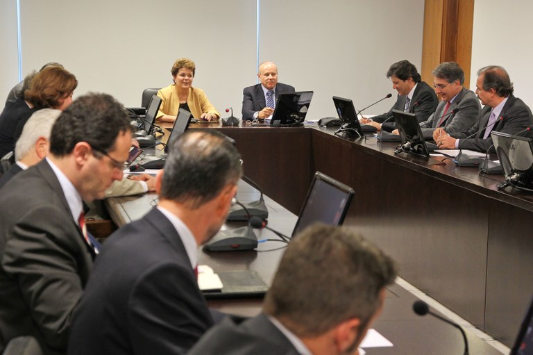 Dilma no Fórum de Desenvolvimento Econômico 4