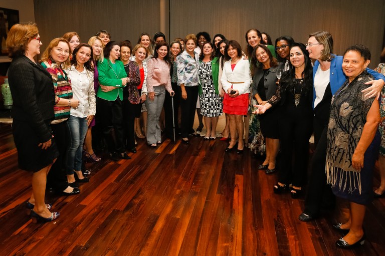 Jantar com a Bancada Feminina do Congresso Nacional 02