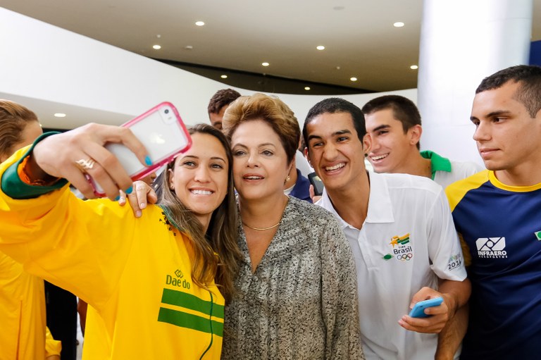 Jovens atletas olímpicos e paraolímpicos - 04