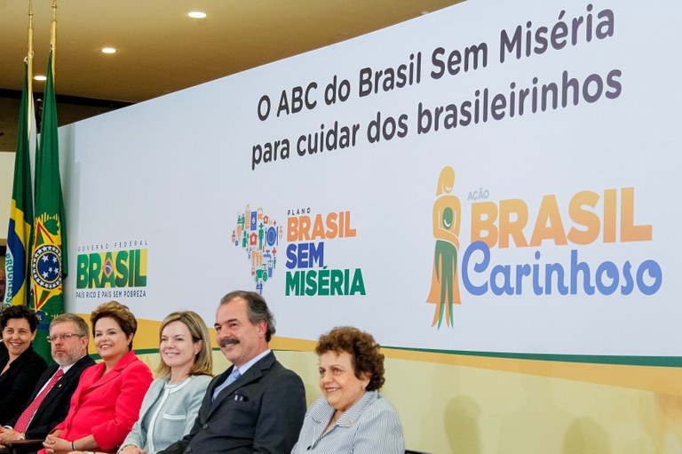 Lançamento da Agenda de Atenção Básica à Primeira Infância e de assinatura de termos de compromisso para construção de creches do Programa ProInfância/PAC2 - 03
