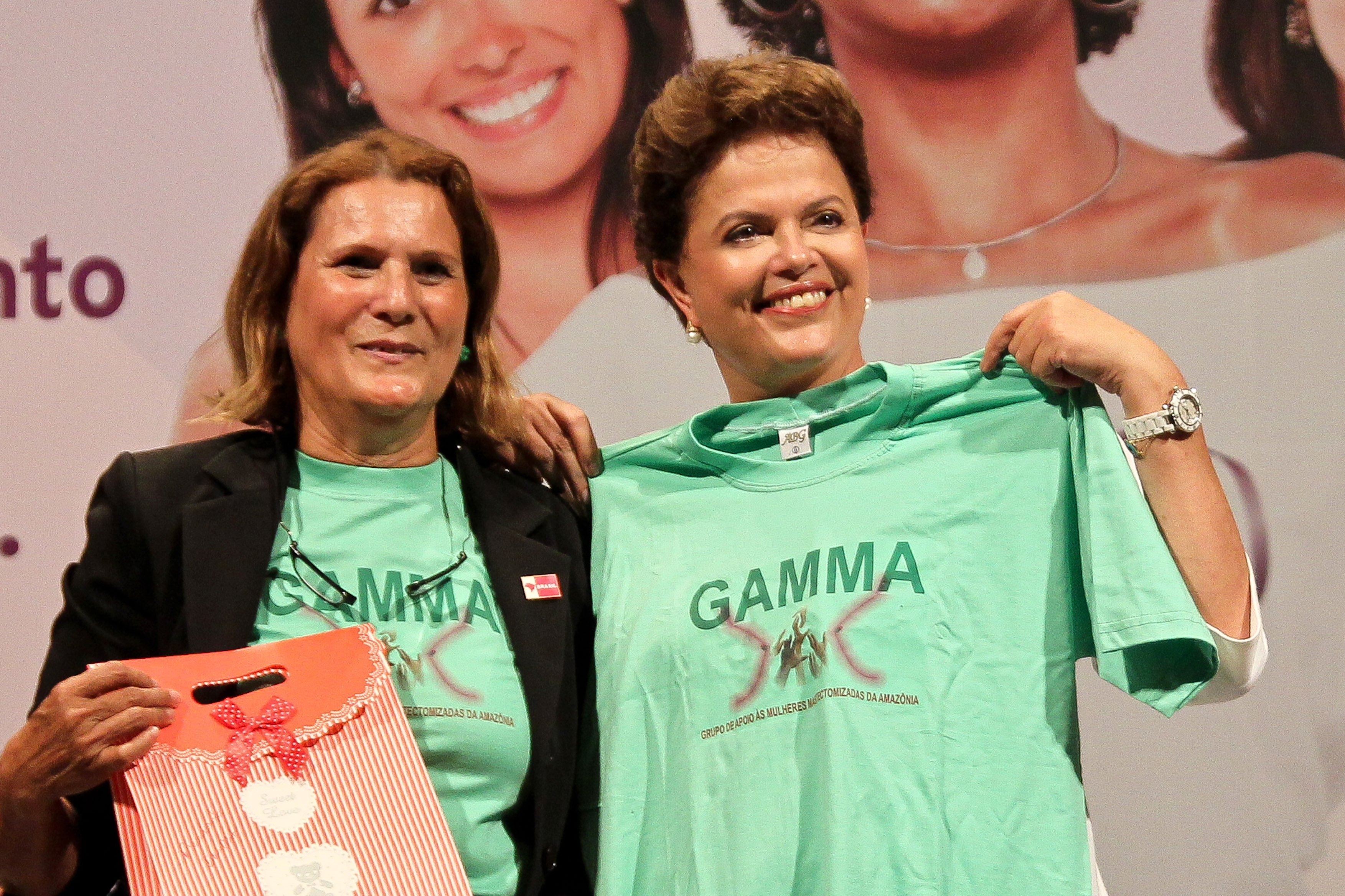 Dilma ganha presente do GAMMA 2