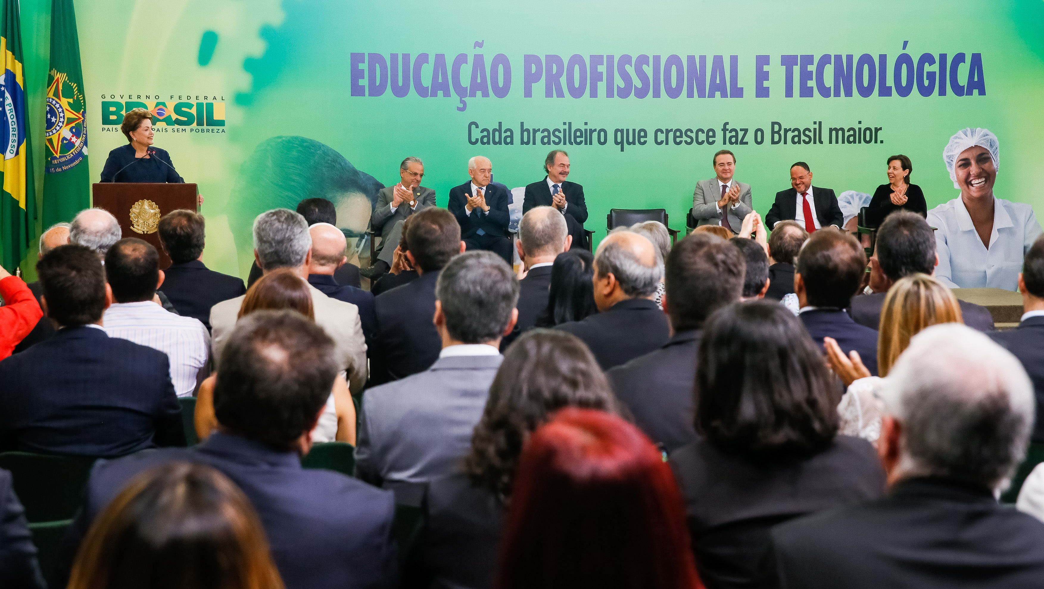 Lançamento da segunda etapa do Pronatec - Programa Nacional de Acesso ao Ensino Técnico e Emprego - e celebração dos novos campi de Institutos Federais de Educação Profissional, Ciência e Tecnologia - 13