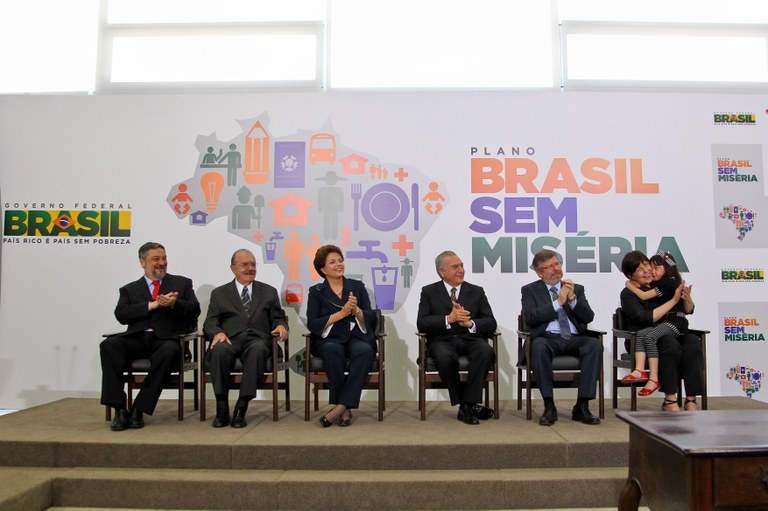 Dilma durante lançamento do Plano Brasil Sem Miséria 1 Dilma durante lançamento do Plano Brasil Sem Miséria 1