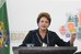 Dilma apresenta cartão Bolsa Família