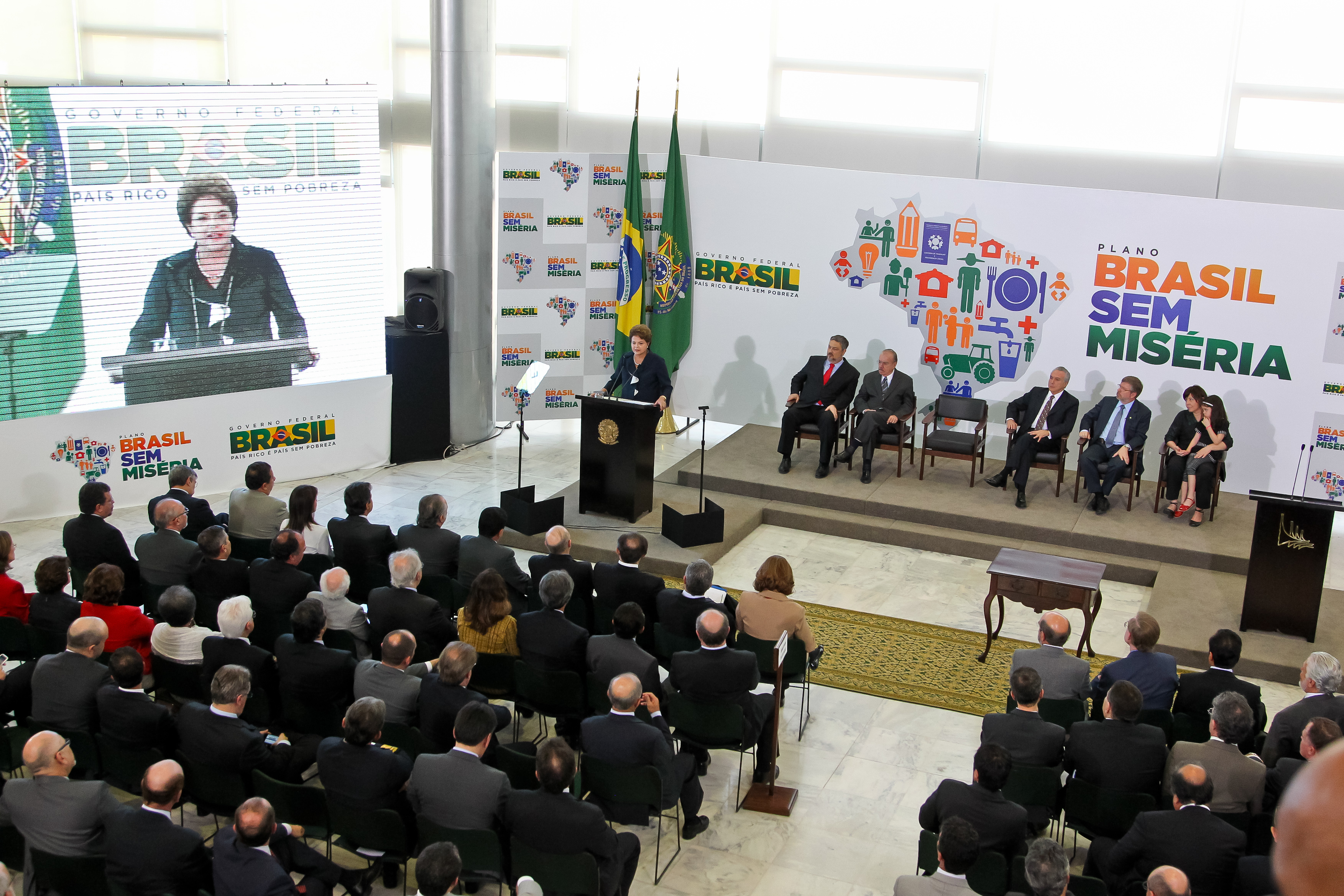 Dilma discursa durante lançamento do Plano Brasil Sem Miséria