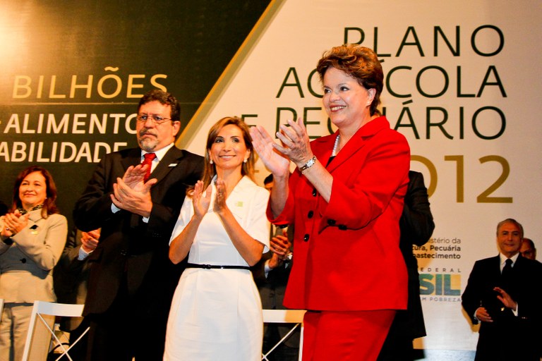 Presidenta durante cerimônia de lançamento do Plano Agrícola