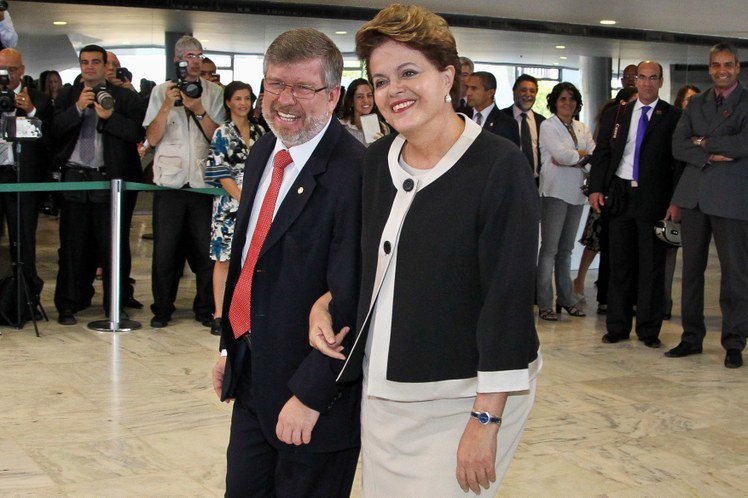 Presidenta e o presidente da Câmara dos Deputados, Marco Maia, chegam para participar da cerimônia de lançamento