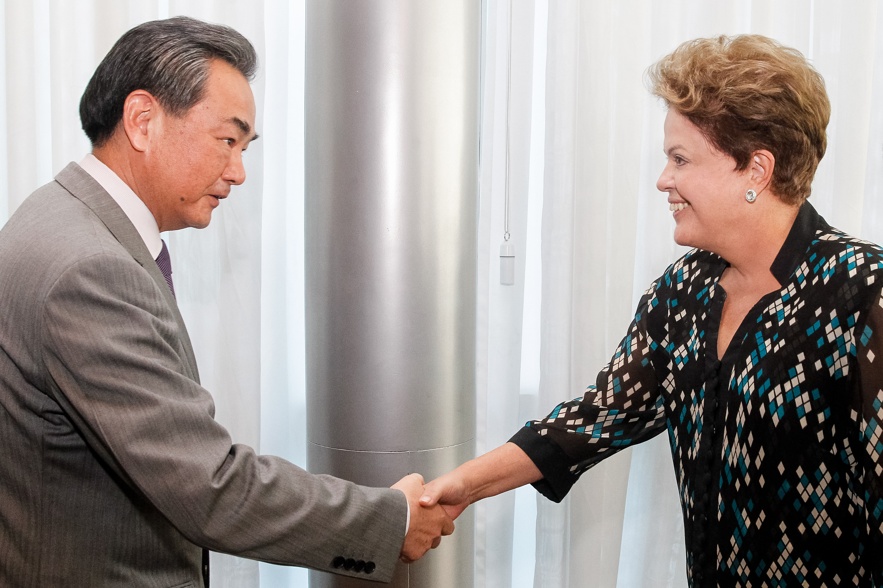 Ministro de negócios estrangeiros da República popular da China - 01