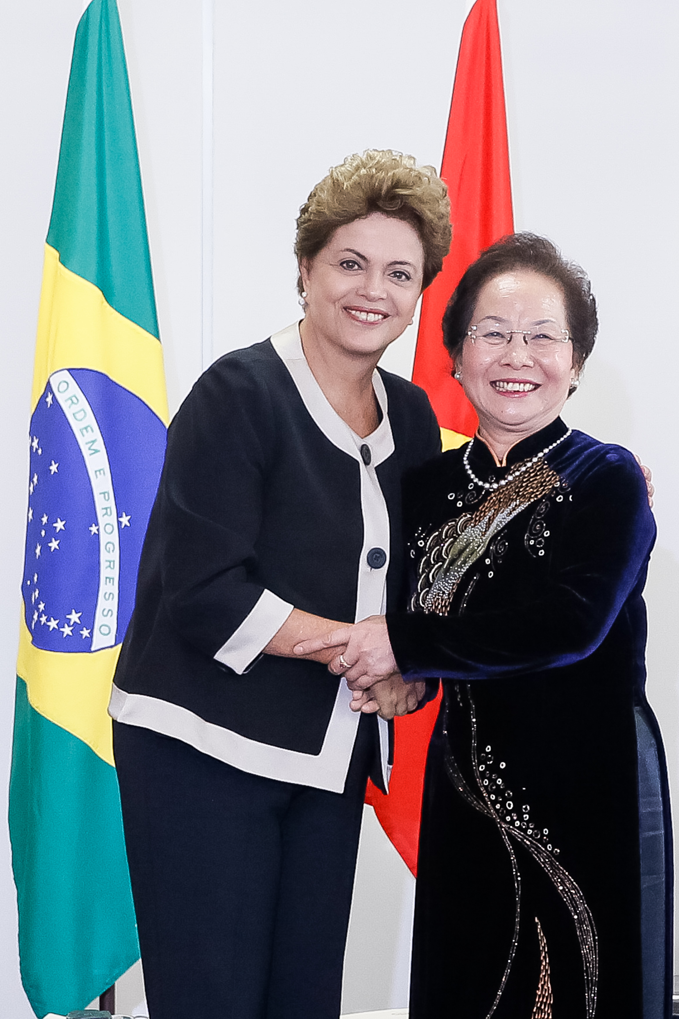 Nguyen Thi Doan, Vice-Presidenta do Vietnã - 03