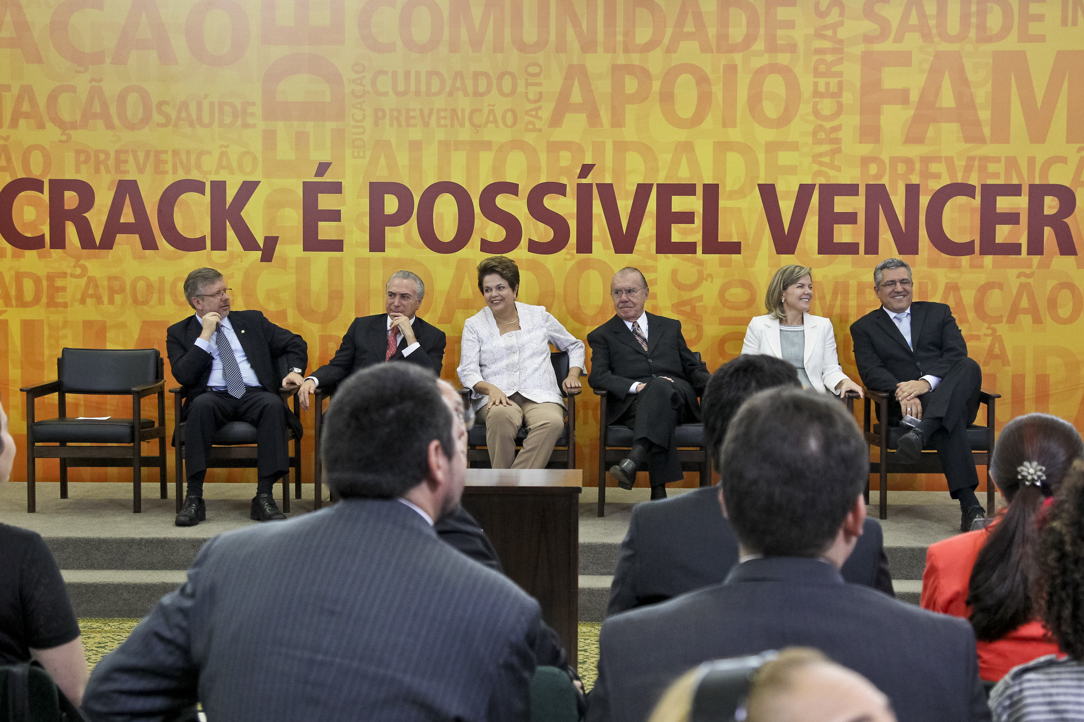 Plano de Enfrentamento ao uso do Crack e outras Drogas - 02