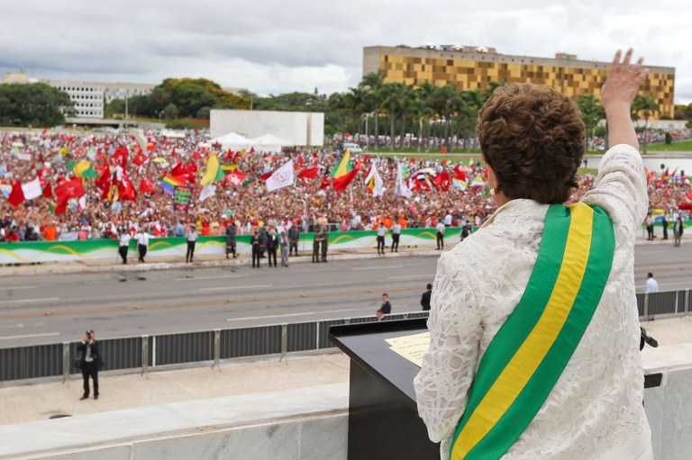 Presidenta Dilma Rousseff discursa no parlatório após receber faixa presidencial 1
