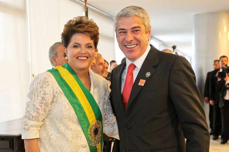 Presidenta Dilma recebe os cumprimentos do primeiro-ministro de Portugal, José Sócrates