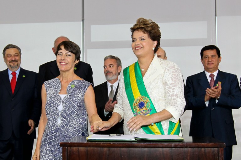 Presidenta Dilma empossa a ministra da Cultura, Ana Maria Buarque de Hollanda