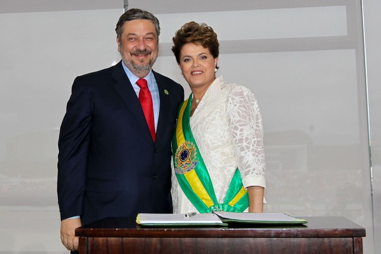 Presidenta Dilma empossa o ministro-chefe da Casa Civil, Antônio Palocci