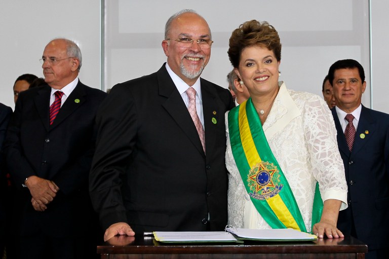 Presidenta Dilma empossa o ministro das Cidades, Mário Negromonte