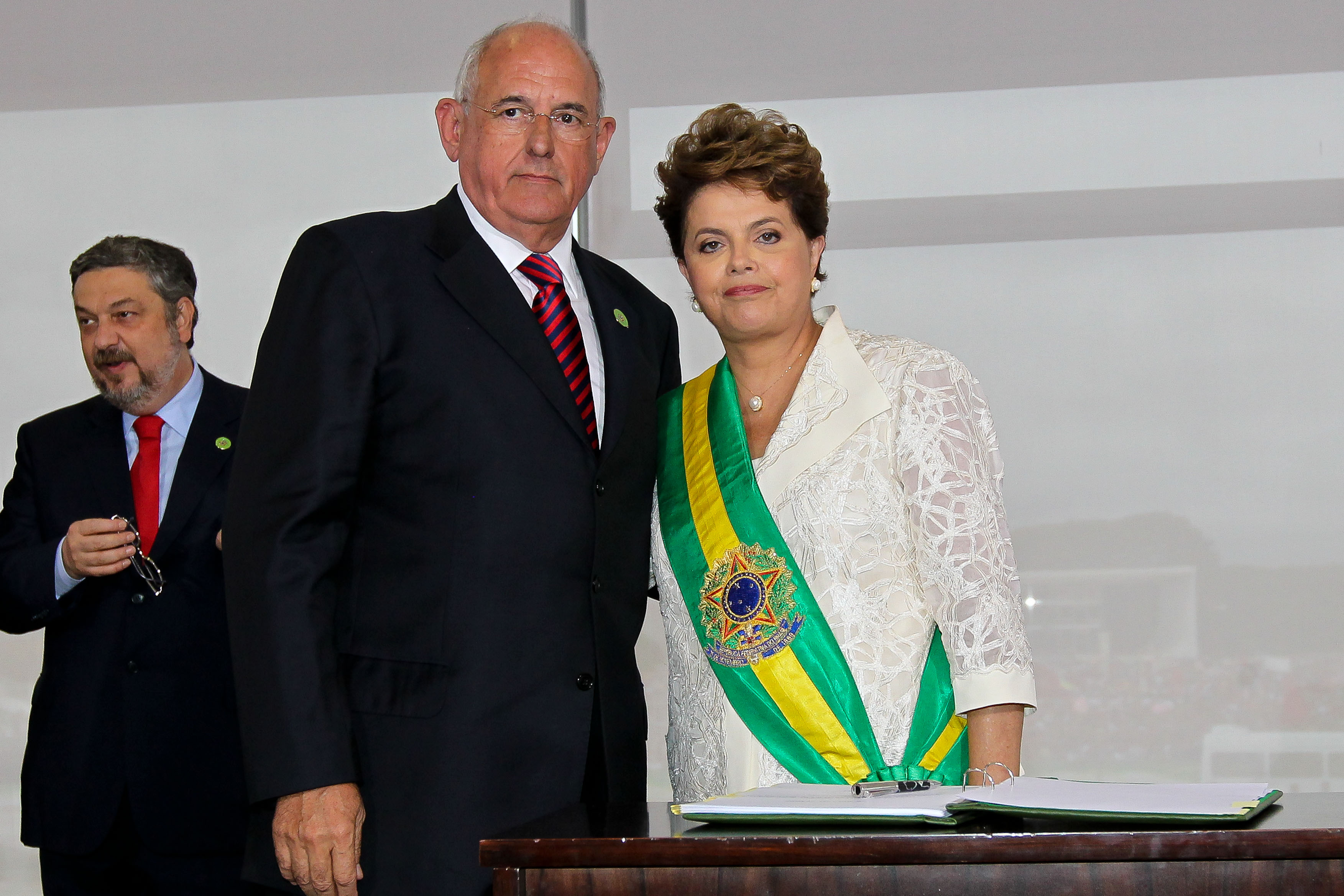 Presidenta Dilma empossa o ministro da Defesa, Nelson Jobim