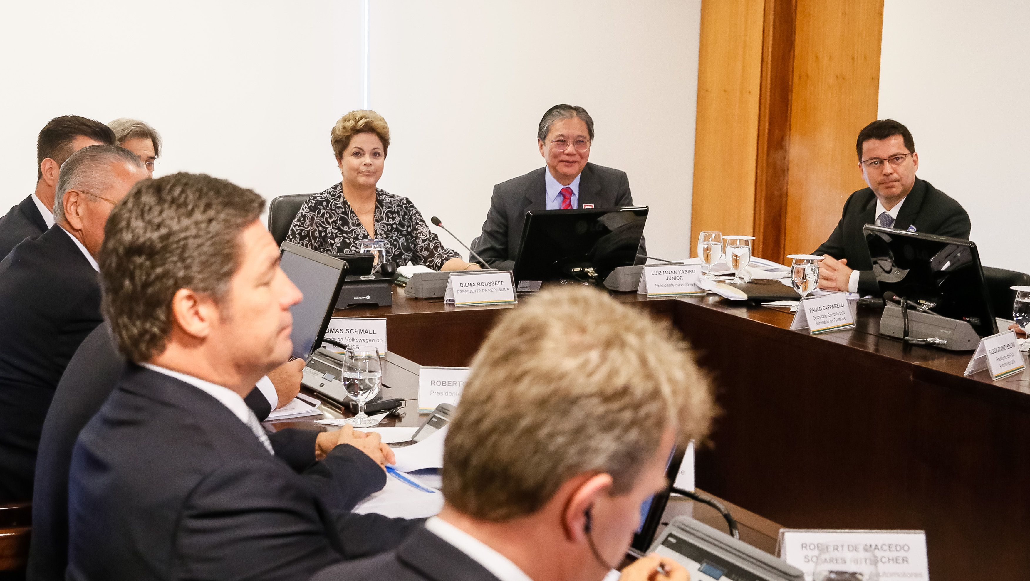 Presidente da Associação Nacional dos Fabricantes de Veículos Automotores - 01