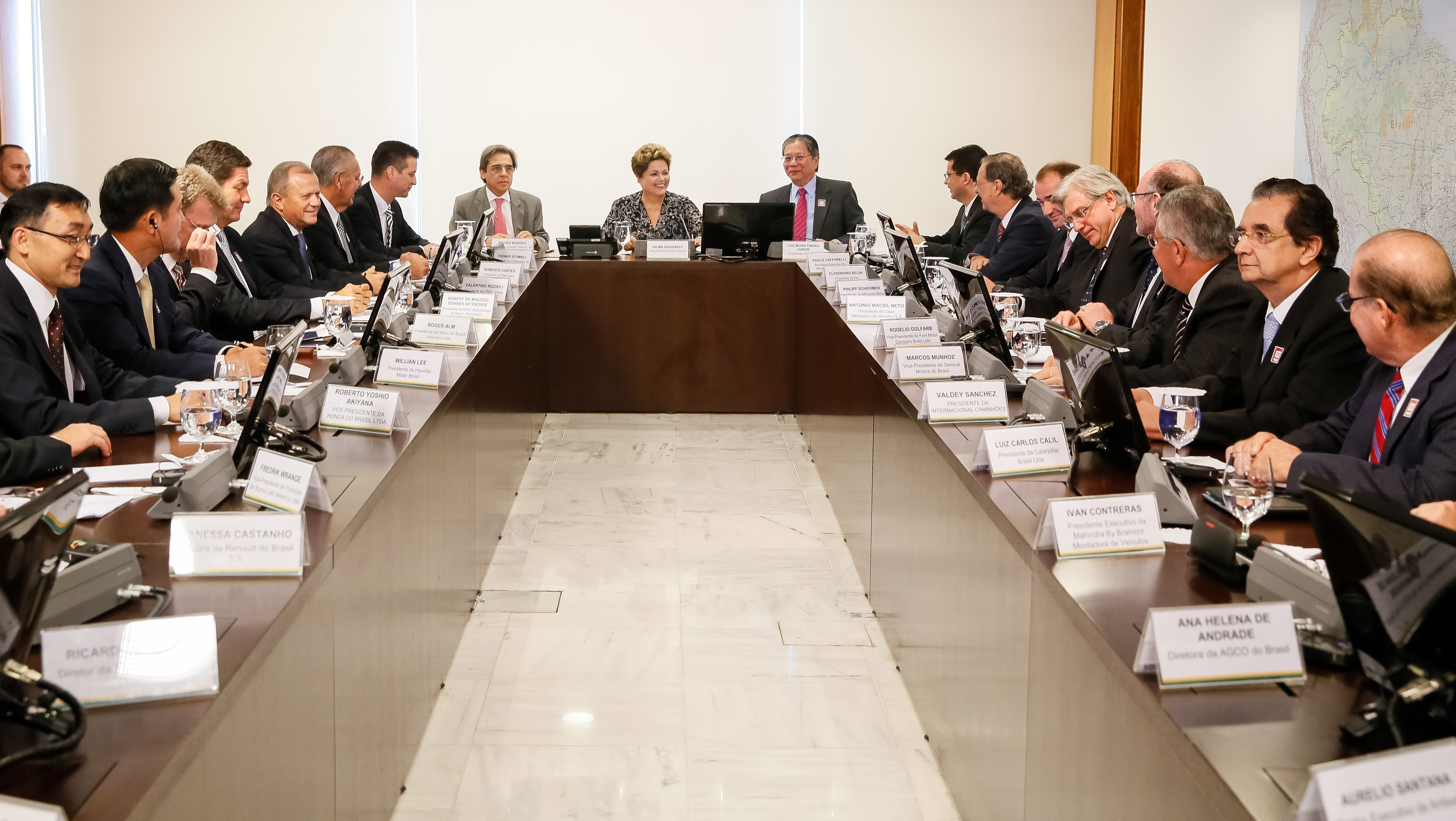 Presidente da Associação Nacional dos Fabricantes de Veículos Automotores - 02