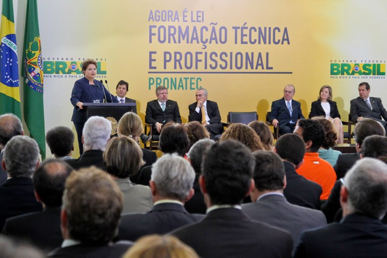 Programa Nacional de Acesso ao Ensino Técnico e ao Emprego (Pronatec) - 4