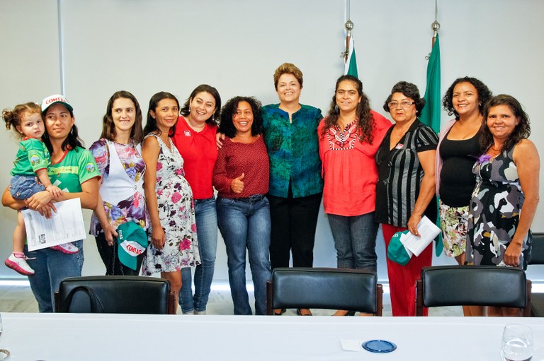 Representantes da Confederação Nacional dos Trabalhadores na  Agricultura (Contag) - 04
