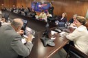 Dilma Rousseff durante reunião com ministros no Palácio do Planalto 12