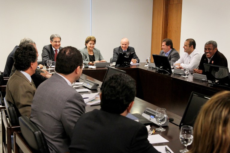  Dilma Rousseff durante reunião com sindicalistas